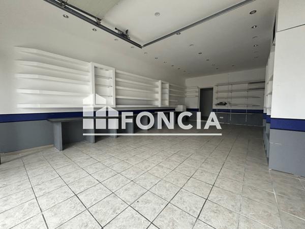 Location Local commercial 2 pièces 100 m² - 5 RUE EDOUARD BRANLY Pezenas 34120