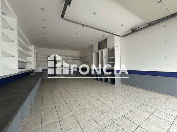 Location Local commercial 2 pièces 100 m² - 5 RUE EDOUARD BRANLY Pezenas 34120