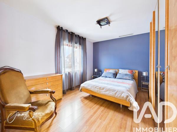 Maison à vendre 8 pièces 190 m² Chevry-Cossigny