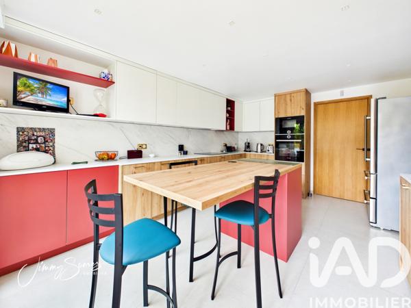 Maison à vendre 8 pièces 190 m² Chevry-Cossigny