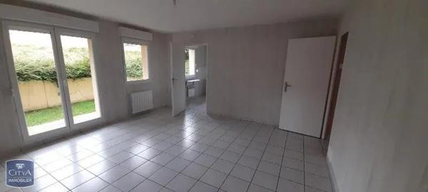 Appartement à louer 3 pièces 63.01m² Divion (62460)