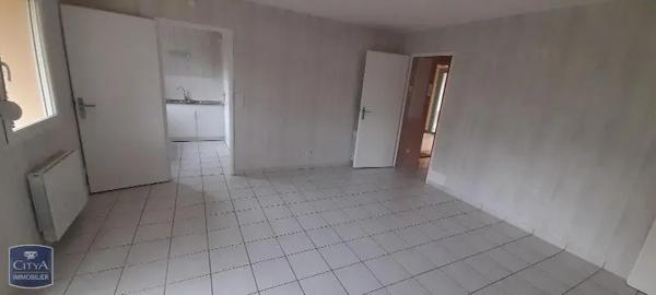 Appartement à louer 3 pièces 63.01m² Divion (62460)