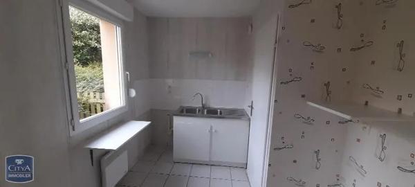 Appartement à louer 3 pièces 63.01m² Divion (62460)