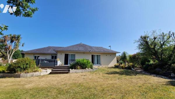 PLAIN-PIED DE TROIS CHAMBRES-JOLI JARDIN AVEC TERRASSE