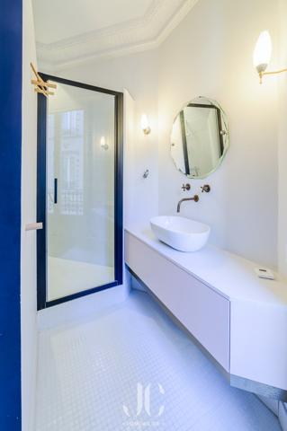 Paris - Appartement T5 Haussmannien - Quartier Montmartre