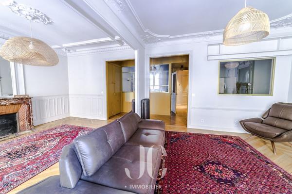 Paris - Appartement T5 Haussmannien - Quartier Montmartre