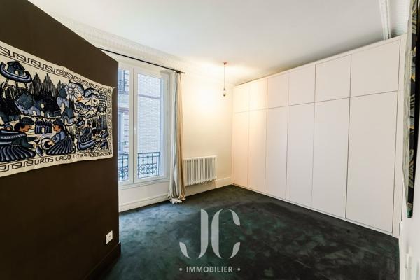 Paris - Appartement T5 Haussmannien - Quartier Montmartre