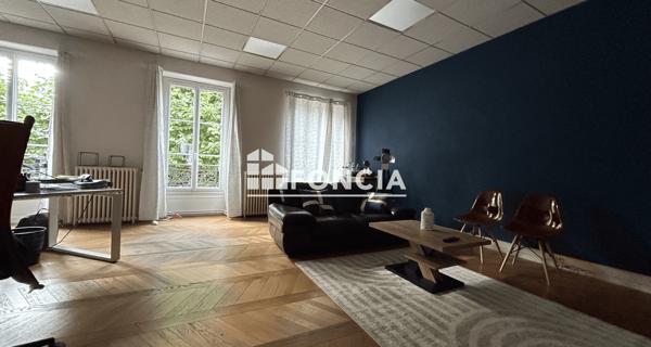 À vendre Maison 7 pièces 287.58 m² - Villeneuve-sur-lot 47300