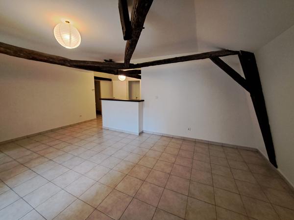 Appartement 2 pièce(s) 50.75 m2. Chauffage inclus dans le loyer charges inclus! , Castelfranc