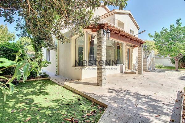 Vitrolles Nord, maison 7 pièces avec 5 chambres sur plus de 1000m² de terrain