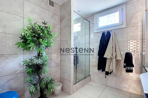 Vitrolles Nord, maison 7 pièces avec 5 chambres sur plus de 1000m² de terrain