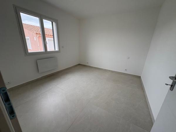 Maison à louer 895 € CC LIMOUX 3 p 85 m² DPE A