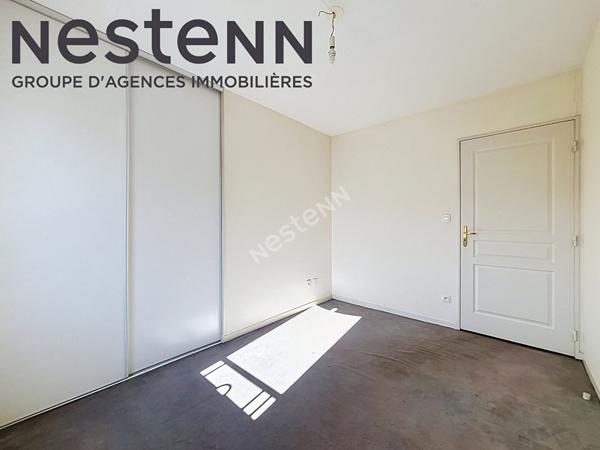 Appartement T3 à rénover -Balcon - Commerces - Metro - Bus