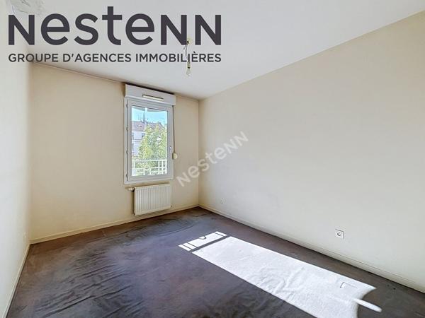 Appartement T3 à rénover -Balcon - Commerces - Metro - Bus