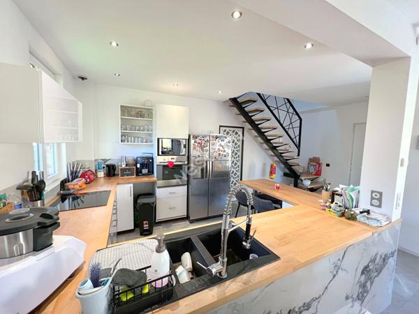 Grande longère RENOVEE, 5 chambres, 12 minutes de MARINES 7 pièce(s) 160 m2