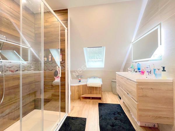 Grande longère RENOVEE, 5 chambres, 12 minutes de MARINES 7 pièce(s) 160 m2