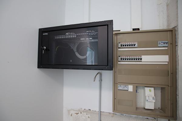 Location local commercial Saint-Jeoire - 137 m² - 1 490 €/mois