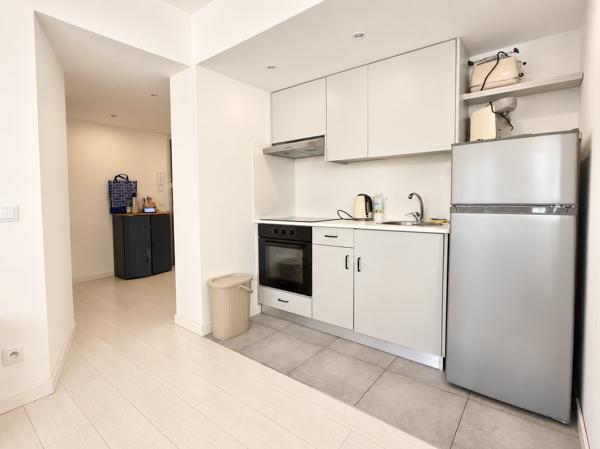 Appartement
         2 pièces
        - 40 m² Exclusivité 232 100 € *