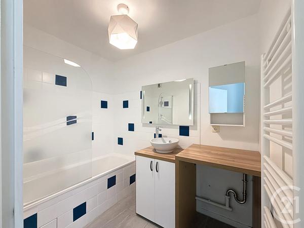 Appartement F3 à vendre  3 pièces - 77,79 m2 LYON - 69007