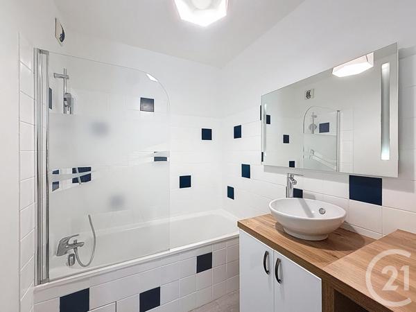 Appartement F3 à vendre  3 pièces - 77,79 m2 LYON - 69007