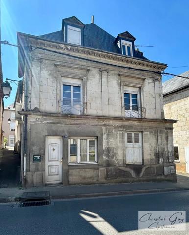Maison de ville à vendre 3 pièces, coeur de ville MONTVAL SUR LOIR (72), idéale investissement locatif ou première acquisition