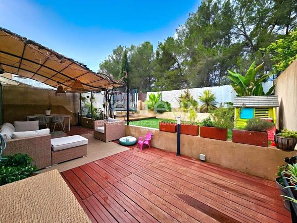 Maison à vendre 4 pièces 98 m² - LA CRAU Secteur calme, résidentiel, vue dégagée.