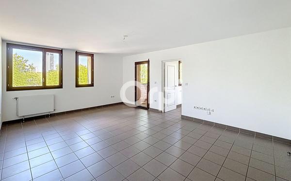 Appartement à louer    4 pièces •  Nancy