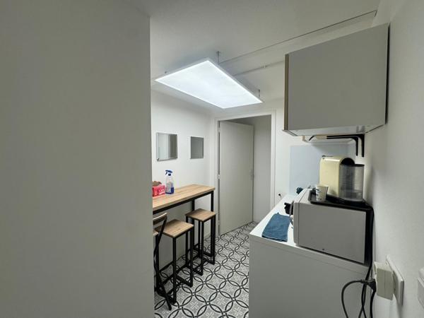 Castelnau-le-Lez (34170) Bureaux de 60m2 + Garage - Centre Ville Castelnau - 3 bureaux indépendants