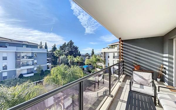 Appartement à vendre    4 pièces • 75 m2 Mougins