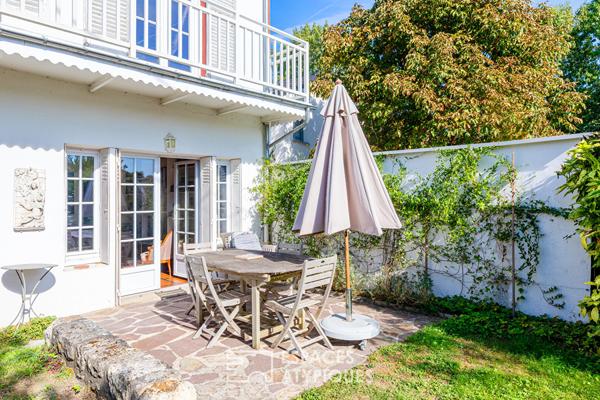 Havre de paix : maison sur île privée et gardiennée