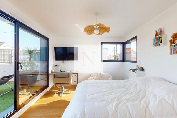 Maison familiale avec terrasses et jacuzzi – La Rochelle
