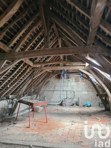 Maison rustique 3 pièces de 64 m² à Vernoil-le-Fourrier (49390)