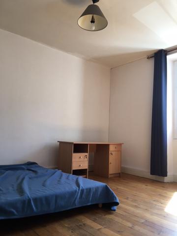 Azy (18220) Maison de Bourg 4pièces de 90m2 + Garage-Atelier de 65m2