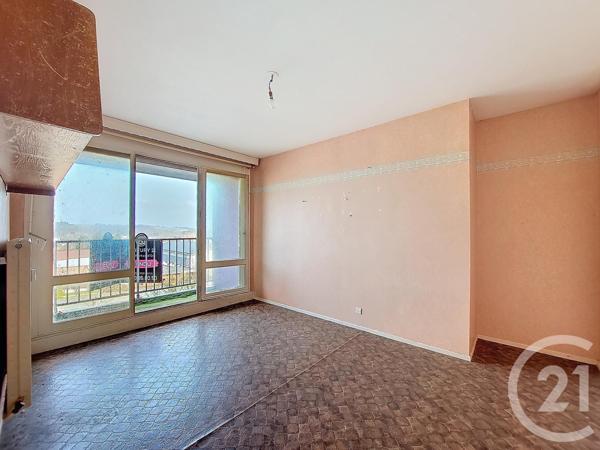 Appartement F4 à vendre  4 pièces - 75 m2 VITTEL - 88