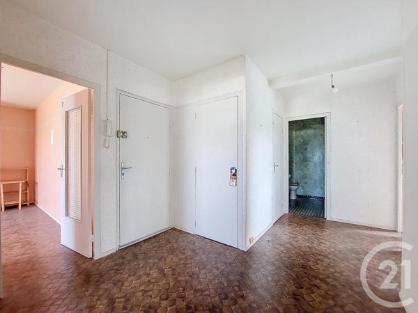 Appartement F4 à vendre  4 pièces - 75 m2 VITTEL - 88