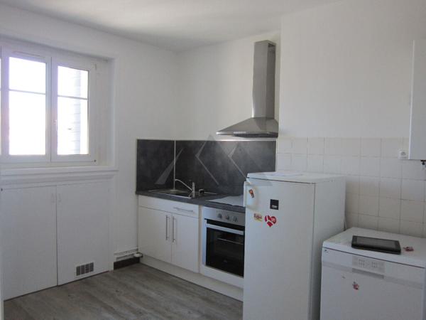 A LOUER BREST APPARTEMENT T3 CENTRE VILLE VUE MER BALCON ASCENSEUR