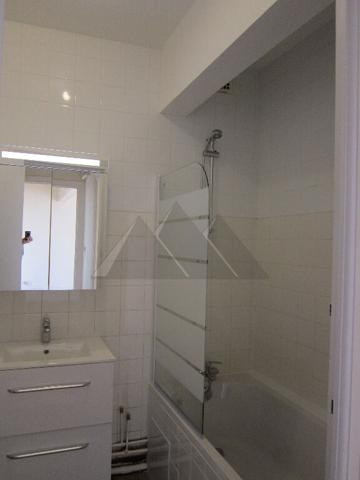 A LOUER BREST APPARTEMENT T3 CENTRE VILLE VUE MER BALCON ASCENSEUR