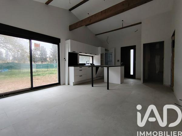 Maison à vendre 5 pièces 173 m² Morières-lès-Avignon