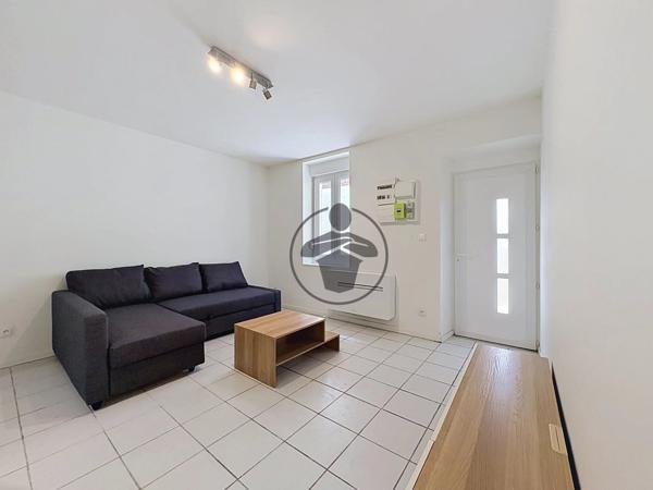 Location                                                      Maison
                        
                     3 pièces                      52 m2                     à Saint-Quentin