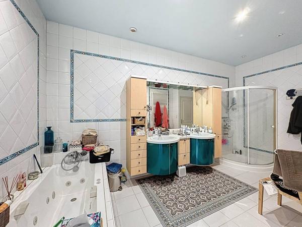 Maison à vendre 9 pièces de 182 m²