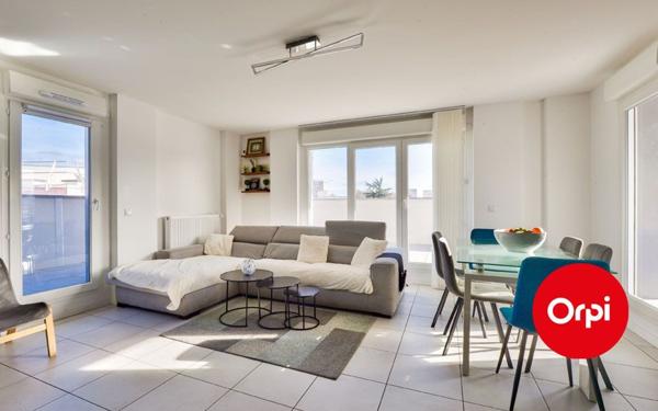 Appartement à vendre    5 pièces • 101,88 m2 Saint-Priest