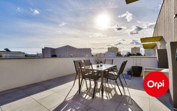 Appartement à vendre    5 pièces • 101,88 m2 Saint-Priest