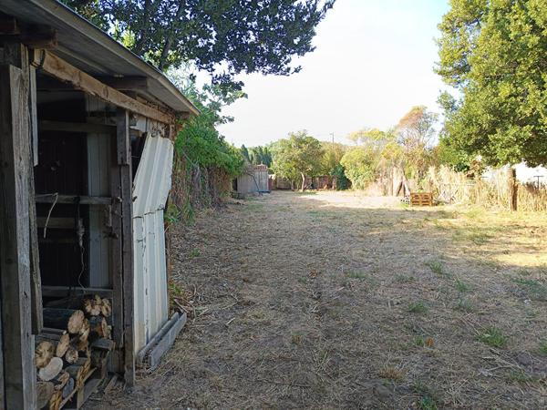 NEVIAN - Terrain à bâtir 695 m²