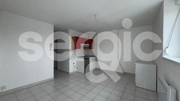 Location 2 Pieces 32 59500 Douai 17 1231 01 0004