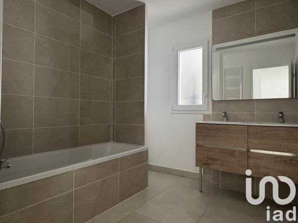 Appartement 4 pièces de 98 m² à Nîmes (30900)