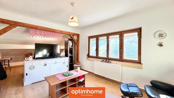🌸 Nouveauté à Saint-Maurice-sur-Moselle – Maison coup de cœur entièrement rénovée – 3 chambres – Jardin 1597 m² – Vue montagne 🌸