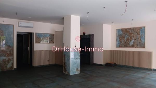 Commerce à louer 3 pièces de 119 m²