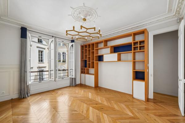 Vente Appartement de luxe Paris 9 6 Pièces 152 m²