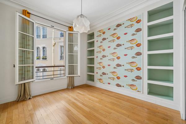 Vente Appartement de luxe Paris 9 6 Pièces 152 m²