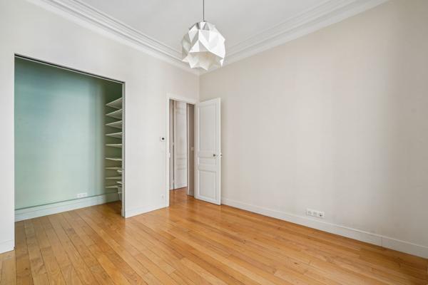 Vente Appartement de luxe Paris 9 6 Pièces 152 m²